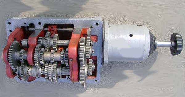 Коробка подач фрезерных верстатів серии 6Р